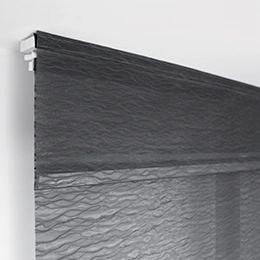 Detalle de cenefa de tela en el panel japonés