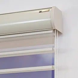 Cabezal en detalle de la cocina Sheer Royale Pentagrama